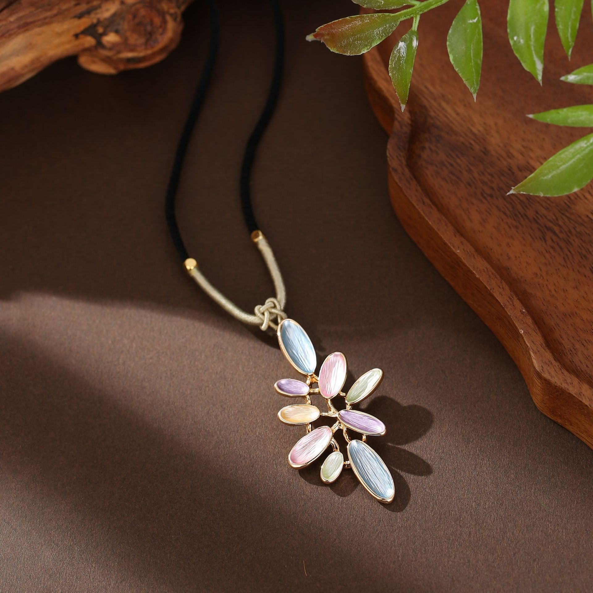 Petal Flower Pendant Necklace