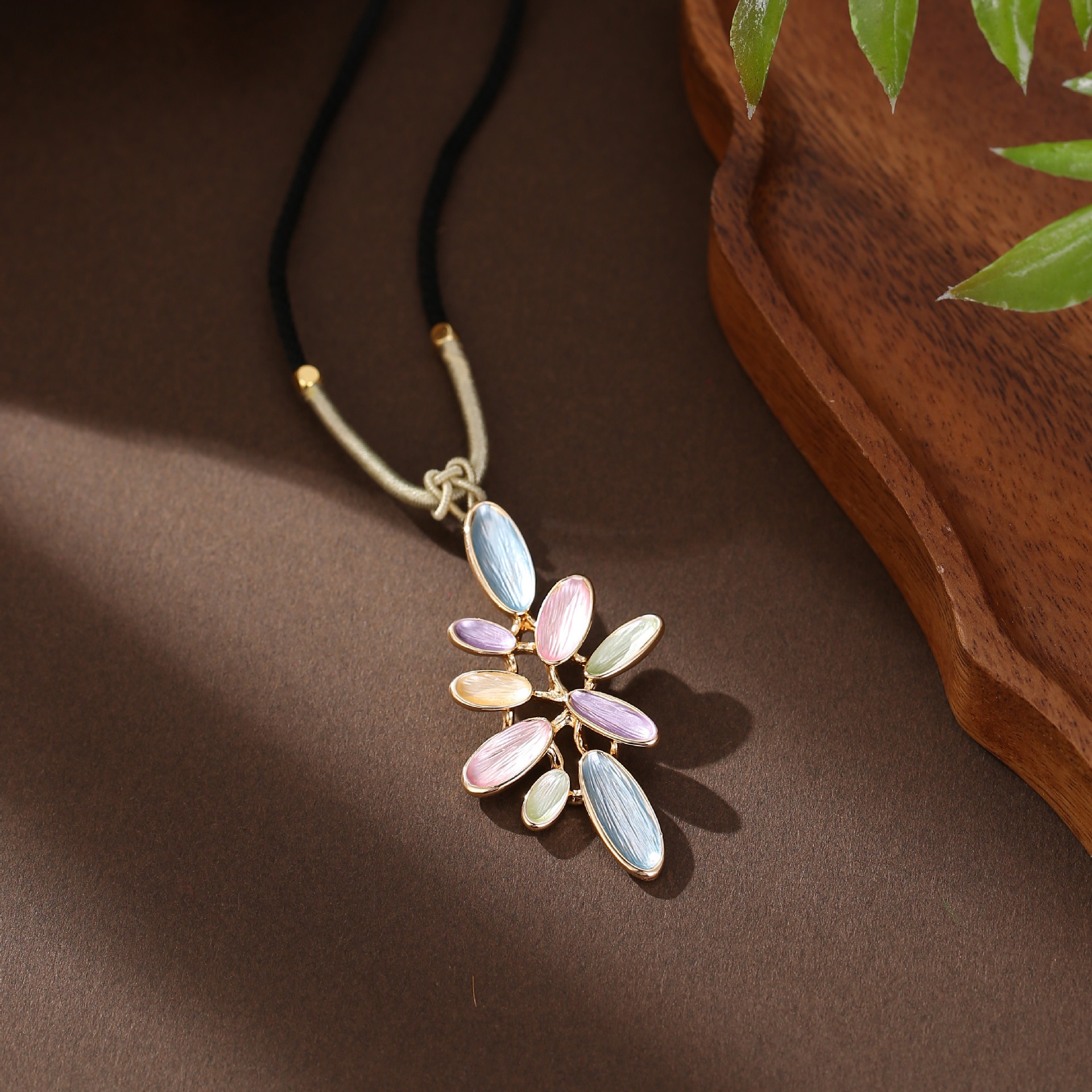 Petal Flower Pendant Necklace