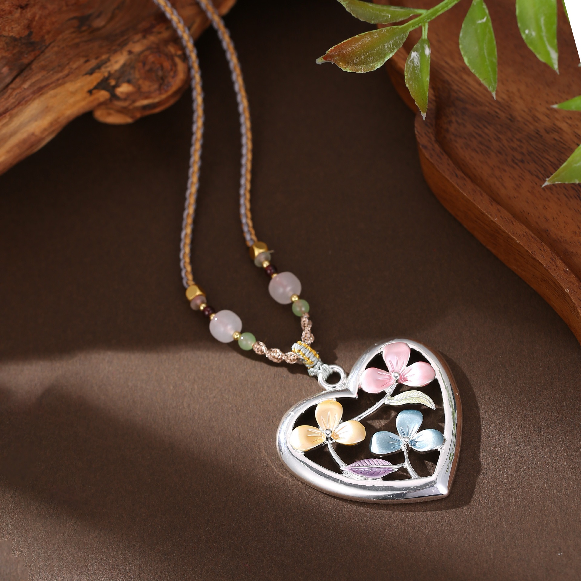 heart - shaped pendant necklace